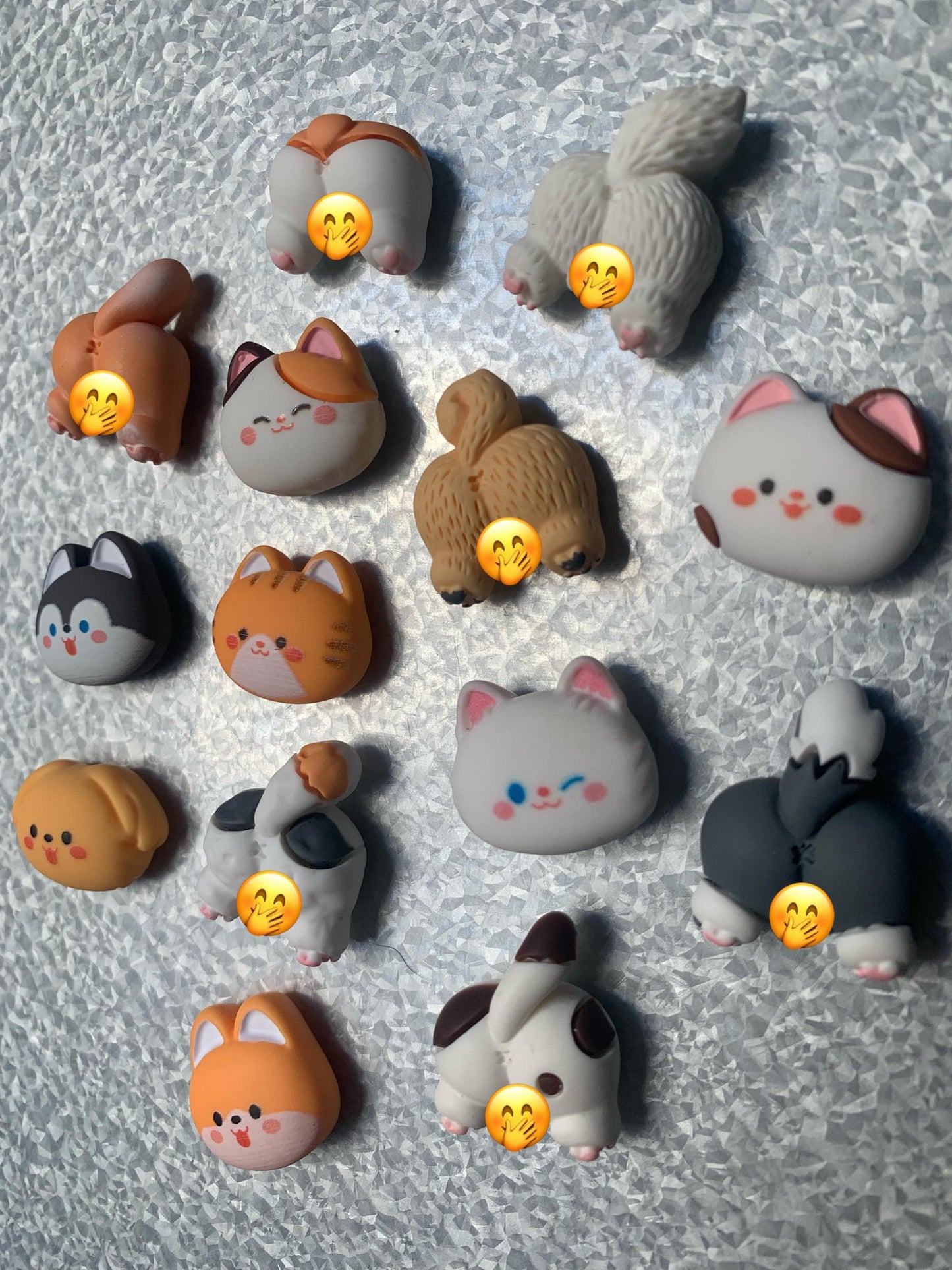 Cat Dog Head Butt Fridge Magnets | 2 Pieces | Colorful Refrigerator Magnets | Cute Small Animal Pet Magnetic Home Kitchen Funny Decor