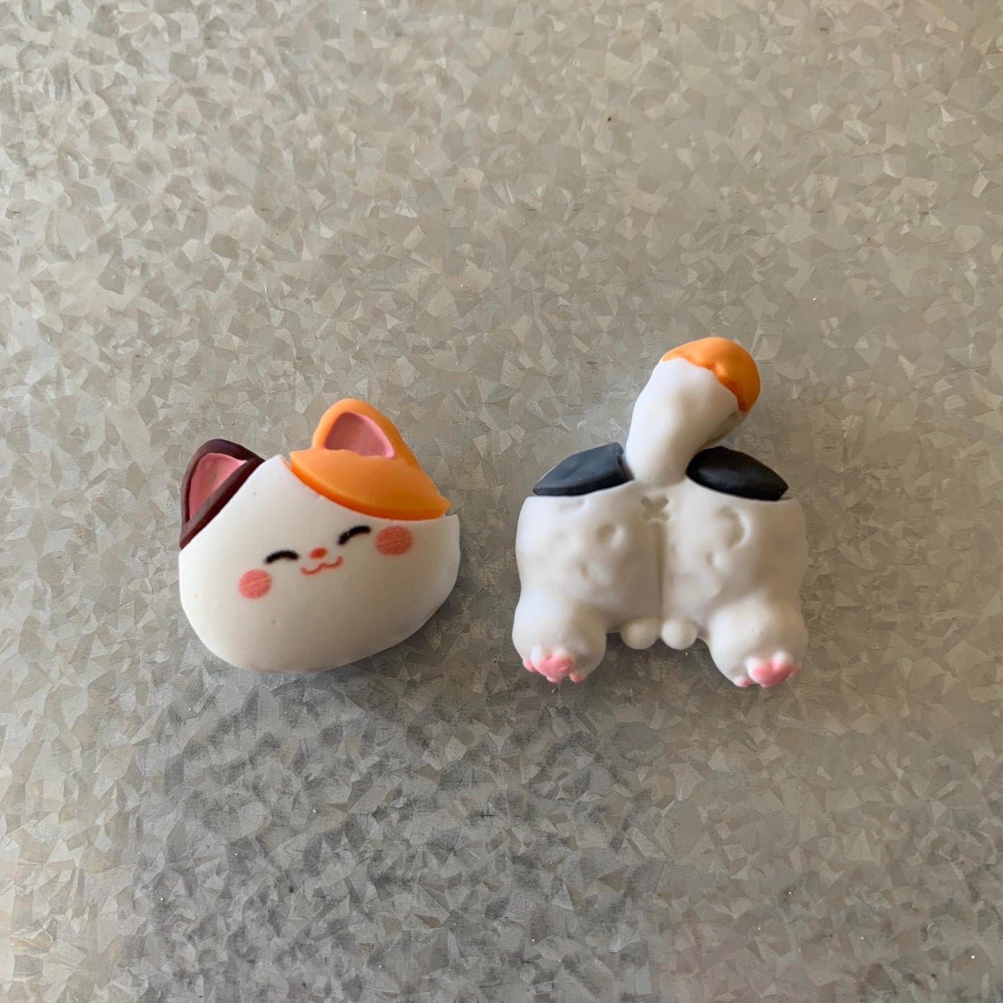 Cat Dog Head Butt Fridge Magnets | 2 Pieces | Colorful Refrigerator Magnets | Cute Small Animal Pet Magnetic Home Kitchen Funny Decor